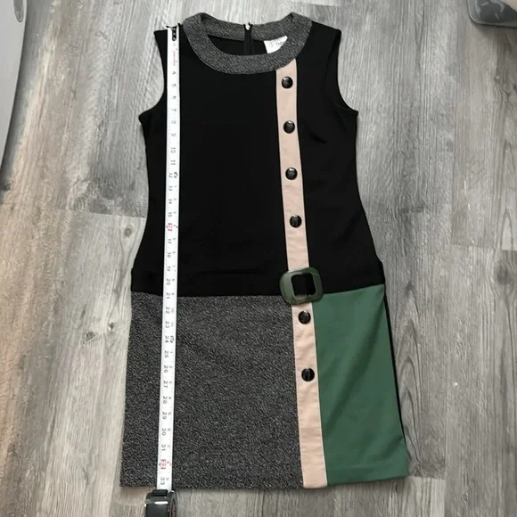 J Taylor - ADORABLE 🥰 Mixed Media Dress w/Faux Belt Buckle /Buttons- Size 4 - Picture 3 of 14
